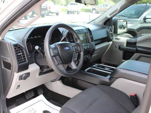 Used 2018 Ford F150 XL w/ Equipment Group 101A Mid AWD/4WD image 19