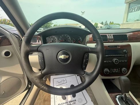 Used 2010 Chevrolet Impala LT w/ Luxury Edition Package FWD image 15