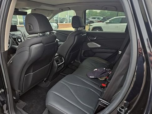 Used 2024 Acura RDX SH-AWD w/ Technology Package image 9
