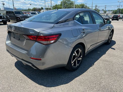 Used 2024 Nissan Sentra SV FWD image 3
