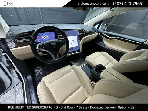 Used 2016 Tesla Model X 75D image 17