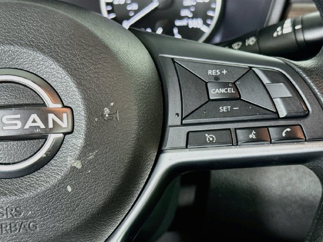 Used 2023 Nissan Altima 2.5 SV FWD image 12