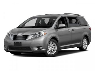 Used 2017 Toyota Sienna XLE image 1
