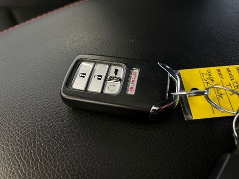 Used 2024 Honda Passport TrailSport image 32