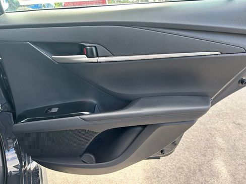 Used 2026 Toyota Camry SE FWD image 25