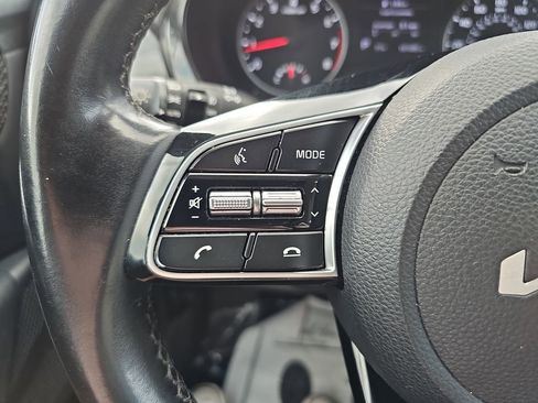 Used 2022 Kia Seltos EX image 21