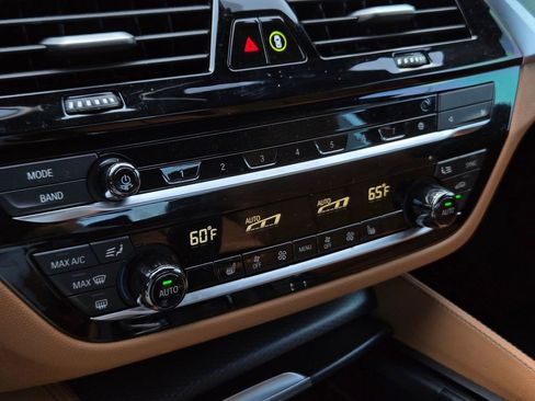 Used 2023 BMW 540i xDrive w/ Executive Package image 18