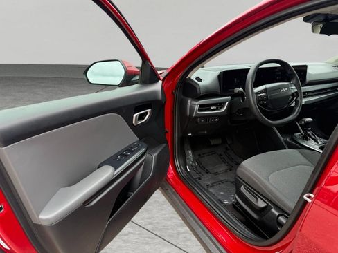 Used 2025 Kia K4 FWD image 19