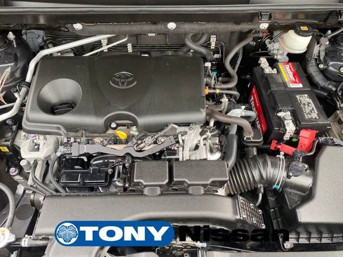 Used 2019 Toyota RAV4 XLE FWD image 10