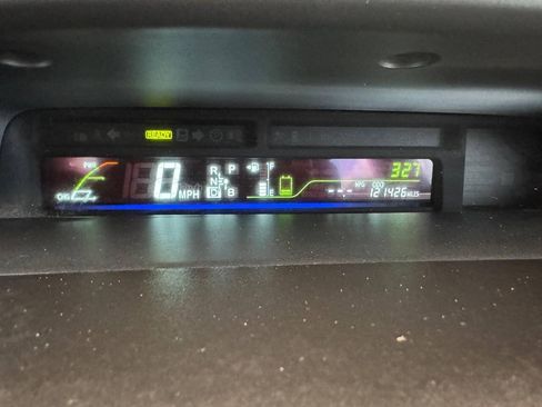 Used 2013 Toyota Prius V Two FWD image 19
