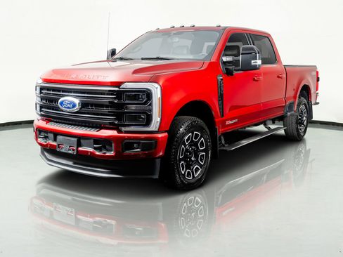 Used 2025 Ford F250 Platinum image 19