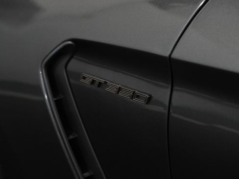 Used 2019 Ford Mustang Shelby GT350 w/ Technology Package image 24