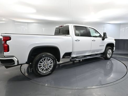 Used 2021 Chevrolet Silverado 2500 High Country AWD/4WD image 6