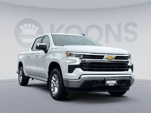 Used 2024 Chevrolet Silverado 1500 LT AWD/4WD image 10