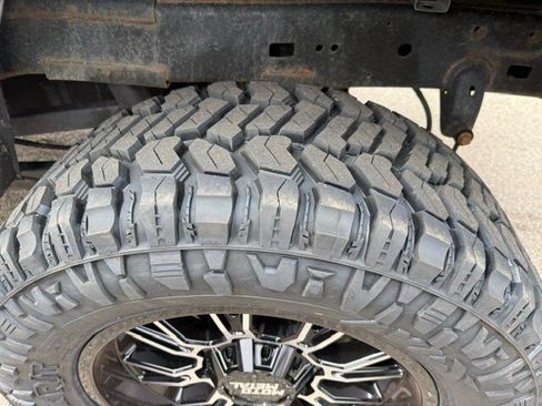 Used 2022 RAM 2500 Tradesman w/ Chrome Appearance Group AWD/4WD image 23