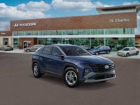 Used 2026 Hyundai Tucson SE AWD/4WD image 2