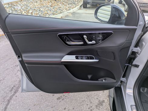 New 2026 Mercedes-Benz GLC 43 AMG 4MATIC image 11