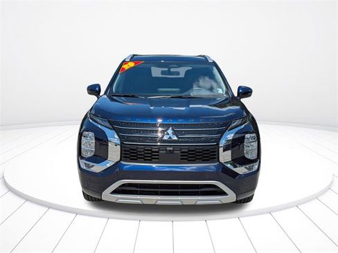 New 2025 Mitsubishi Outlander SEL image 9