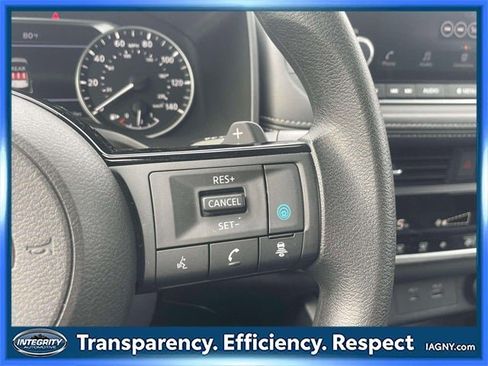 Certified 2023 Nissan Rogue SV image 22