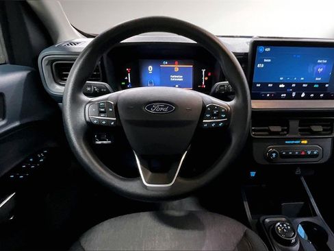 Used 2025 Ford Maverick XLT w/ Black Appearance Package image 9