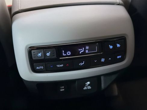 Used 2024 Hyundai Palisade SEL w/ Premium Package AWD/4WD image 29