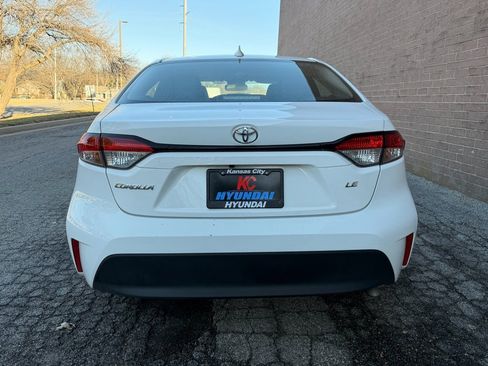 Used 2024 Toyota Corolla LE image 4