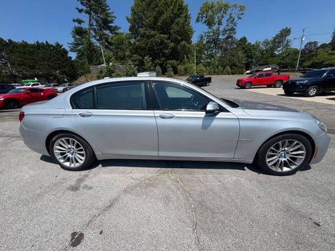 Used 2013 BMW 750Li RWD image 4