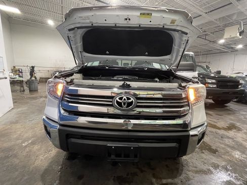 Used 2014 Toyota Tundra SR image 40