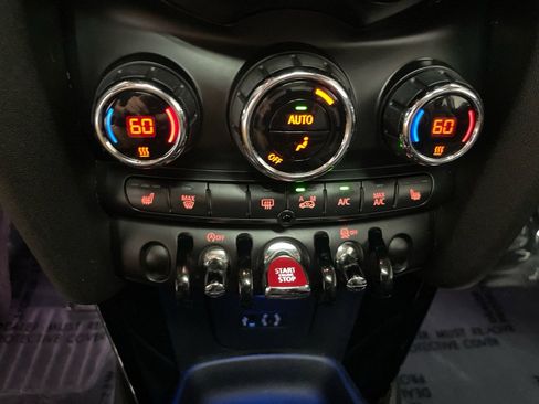 Used 2017 MINI Cooper S w/ Premium Package image 22