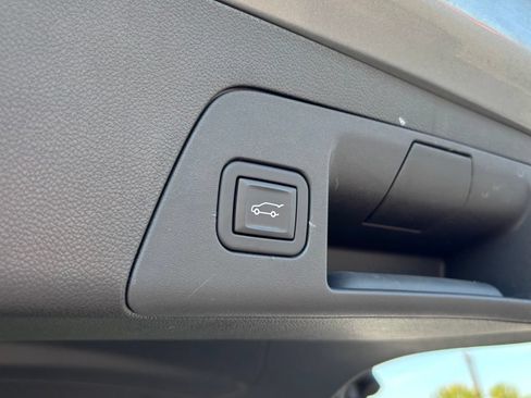 Used 2023 Buick Envision Avenir AWD/4WD image 24