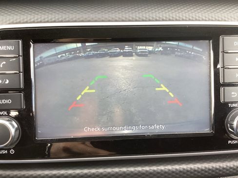 Used 2022 Nissan Kicks S image 19