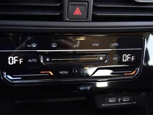 Certified 2025 Volkswagen Jetta S image 15