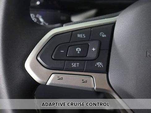 Used 2024 Volkswagen Taos S FWD image 3