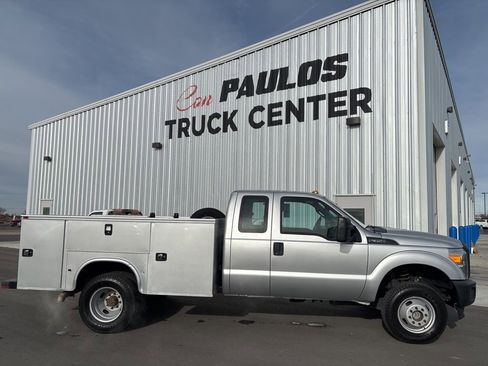 Used 2015 Ford F350 XL image 2