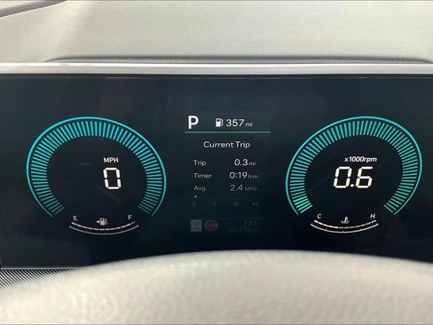 Used 2025 Hyundai Sonata SEL FWD image 14