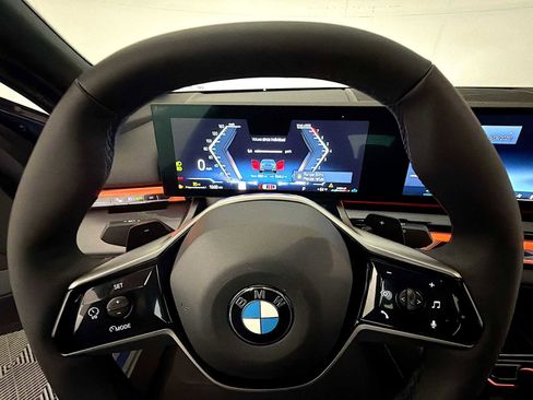 Used 2025 BMW 540i xDrive image 13