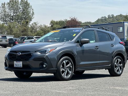 Used 2025 Subaru Crosstrek 2.5i Premium AWD/4WD image 7