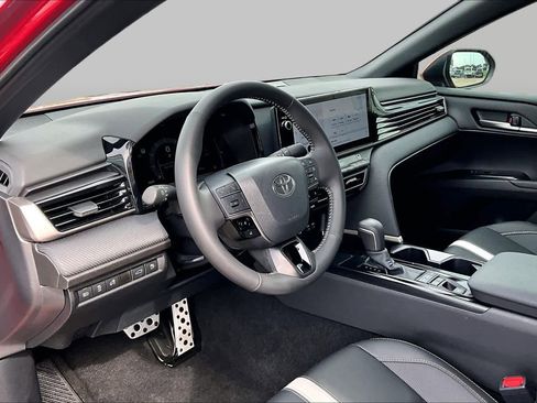 Used 2026 Toyota Camry SE w/ Multimedia Upgrade Package FWD image 16