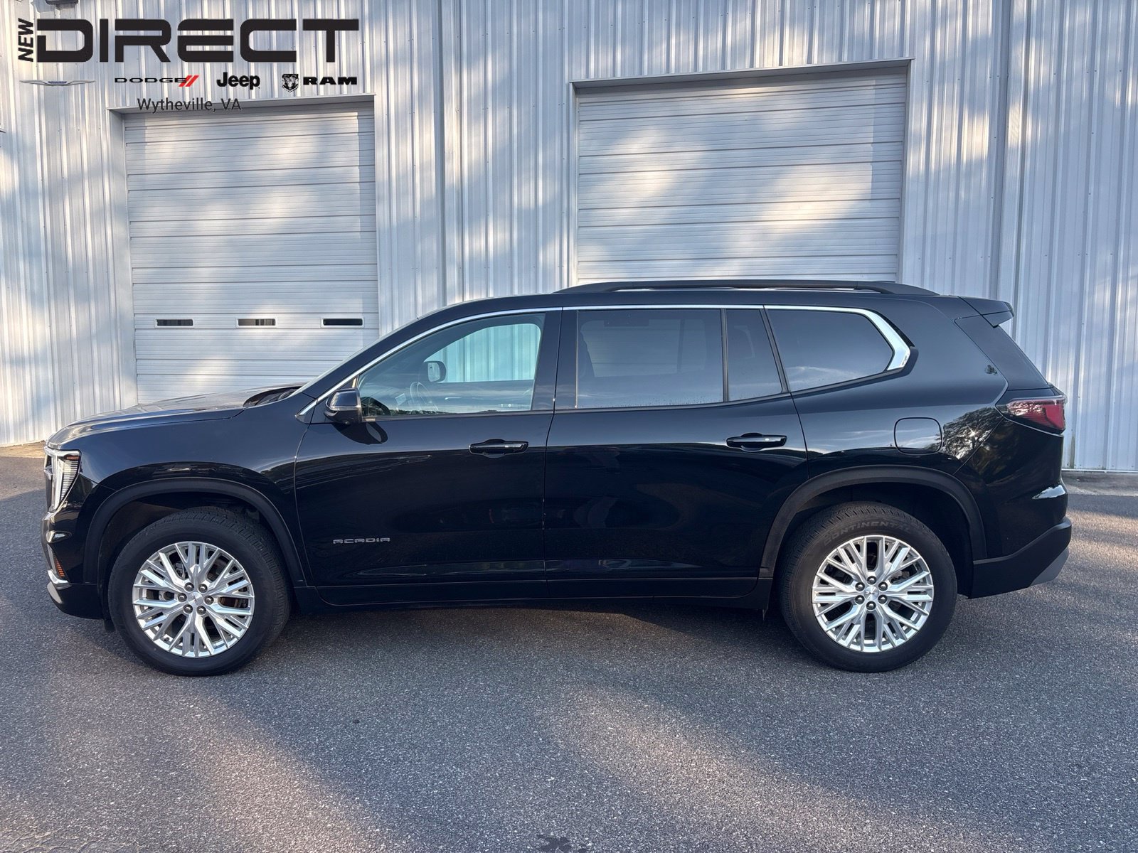 Used 2024 GMC Acadia Elevation AWD/4WD image 2