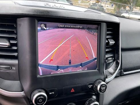 Used 2019 RAM 1500 Big Horn image 25