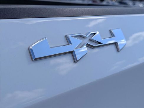 Used 2022 GMC Sierra 1500 Elevation image 33