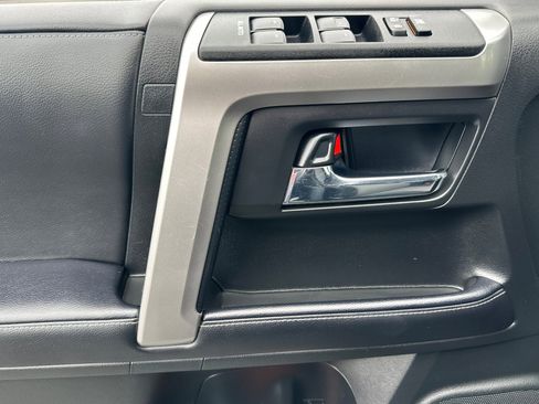 Used 2024 Toyota 4Runner SR5 image 12