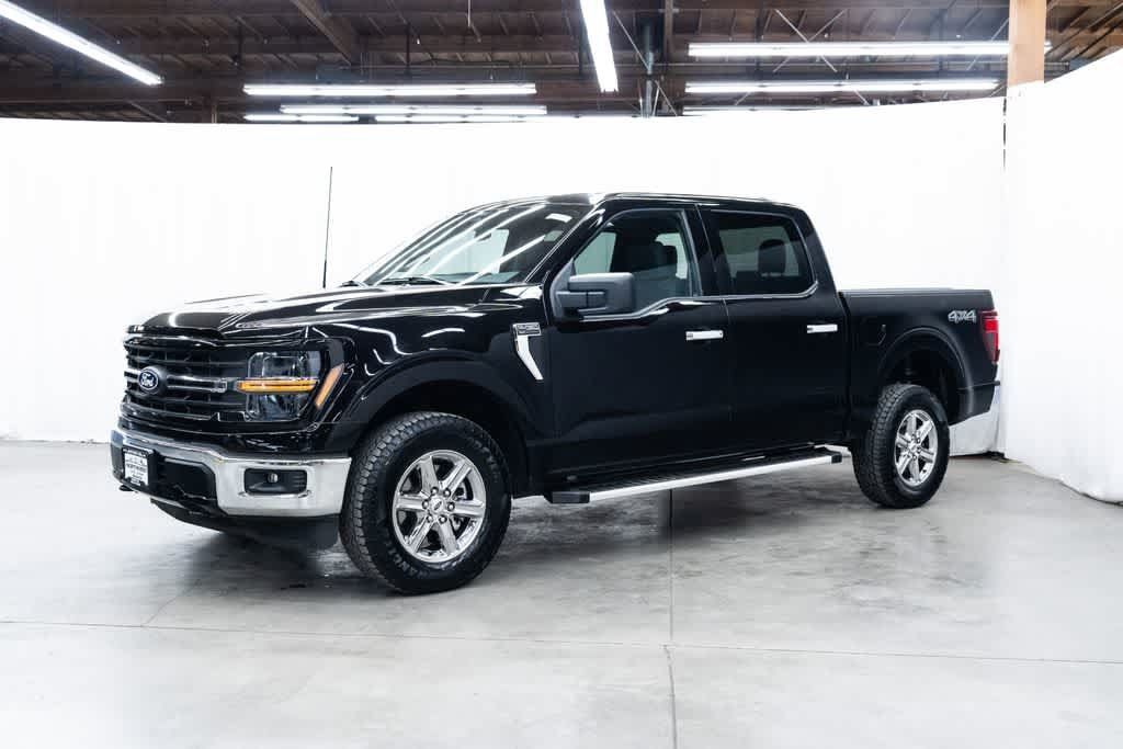Used 2025 Ford F150 XLT w/ Equipment Group 301A Standard AWD/4WD image 3