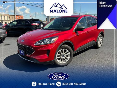 Certified 2022 Ford Escape SE w/ Cold Weather Package AWD/4WD image 1
