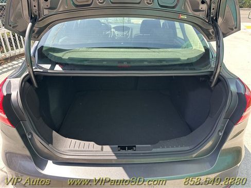 Used 2017 Ford Focus S image 33