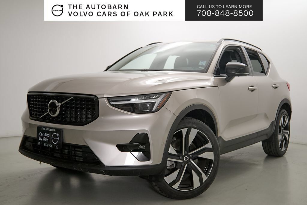 Certified 2024 Volvo XC40 B5 Plus w/ Protection Package Premier AWD/4WD image 1