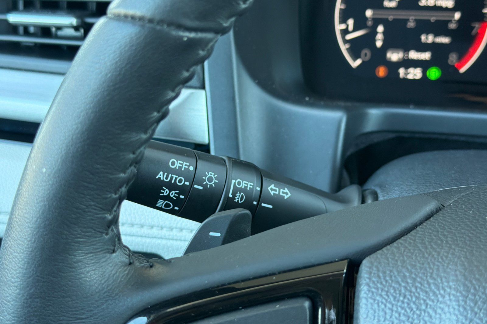 Used 2026 Honda Odyssey Touring image 32