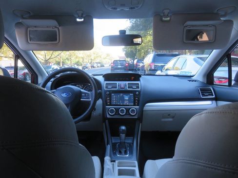 Used 2015 Subaru Crosstrek 2.0i Limited image 16