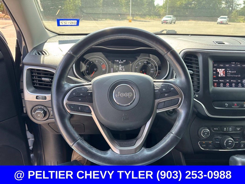 Used 2021 Jeep Cherokee Latitude Plus FWD image 13