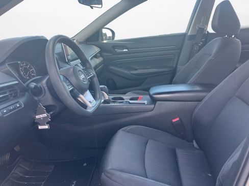 Used 2019 Nissan Altima 2.5 S FWD image 11